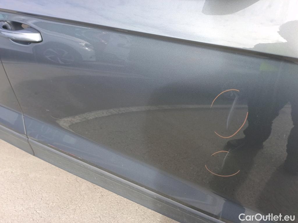  Volkswagen  T-ROC VOLKSWAGEN  / 2017 / 5P / todoterreno Advance 2.0 TDI 110kW (150CV) DSG (AC2) #10