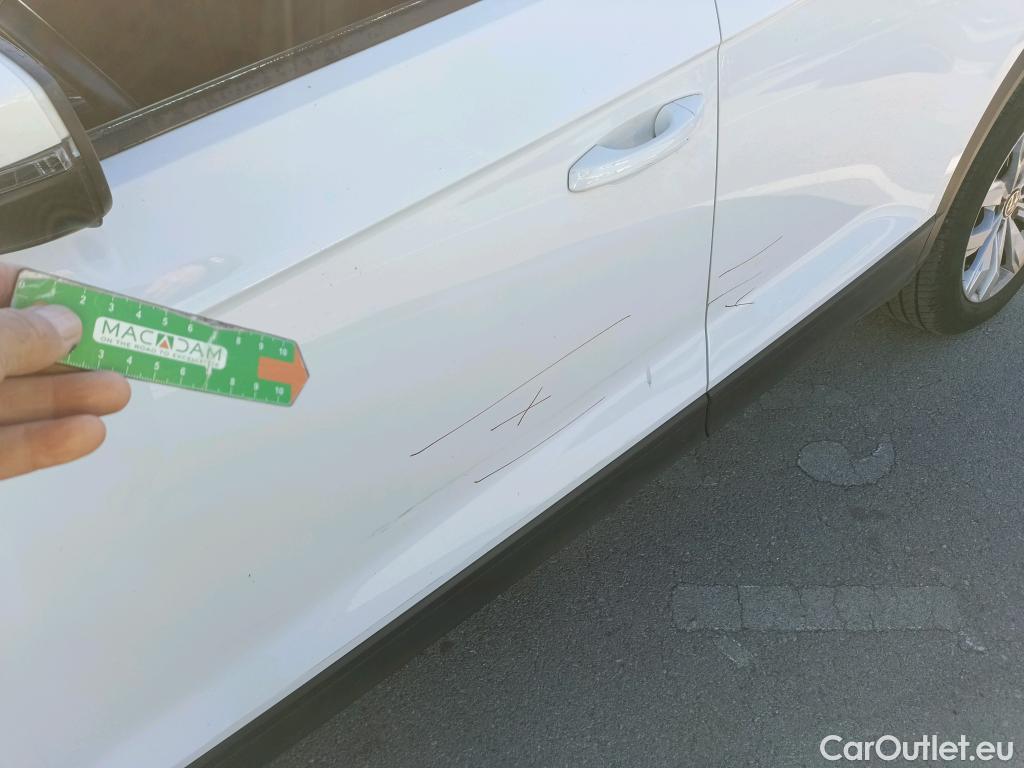  Volkswagen  T-ROC VOLKSWAGEN  / 2017 / 5P / todoterreno Advance 2.0 TDI 85kW (115CV) #3