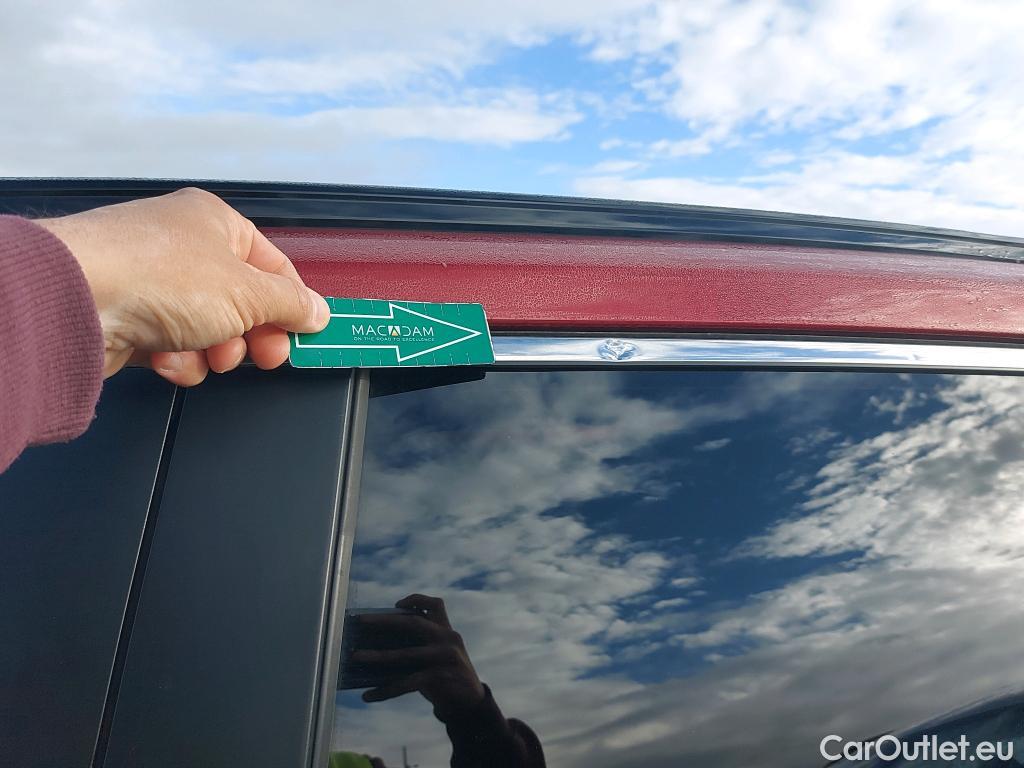  Toyota  RAV4 TOYOTA  / 2018 / 5P / todoterreno 2.5l 220H Advance #9