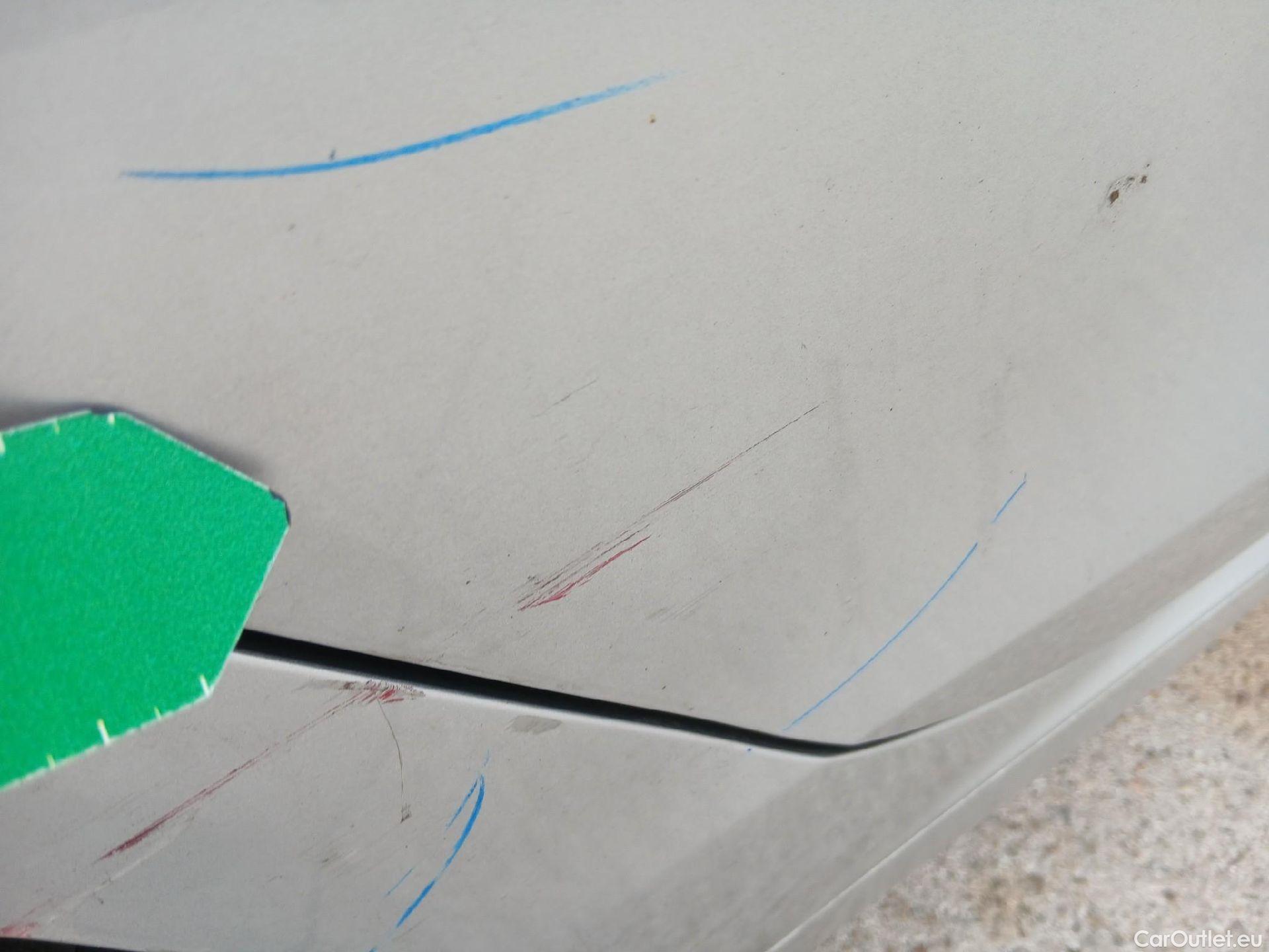  Volkswagen  Golf  VOLKSWAGEN / 2020 / 5P / familiar Life 1.0 eTSI 81kW (110CV) DSG Variant #25