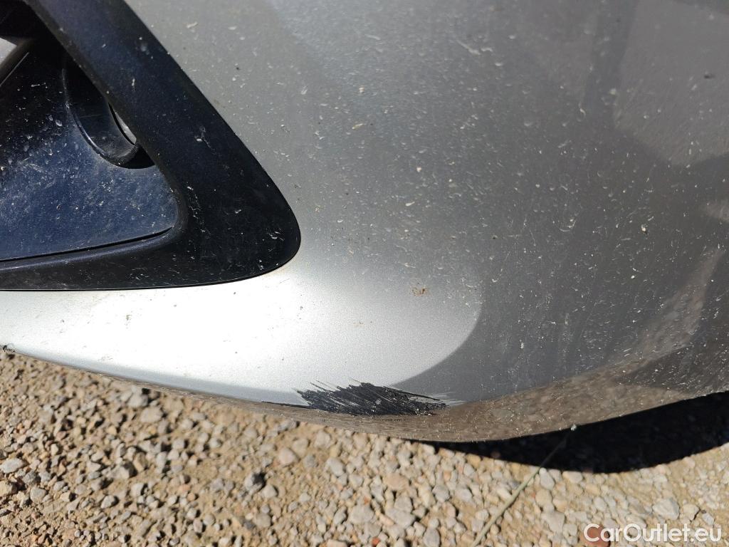  Toyota  Corolla TOYOTA  / 2019 / 5P / familiar 1.8 125H ACTIVE TECH E-CVT TOU SPORT #86