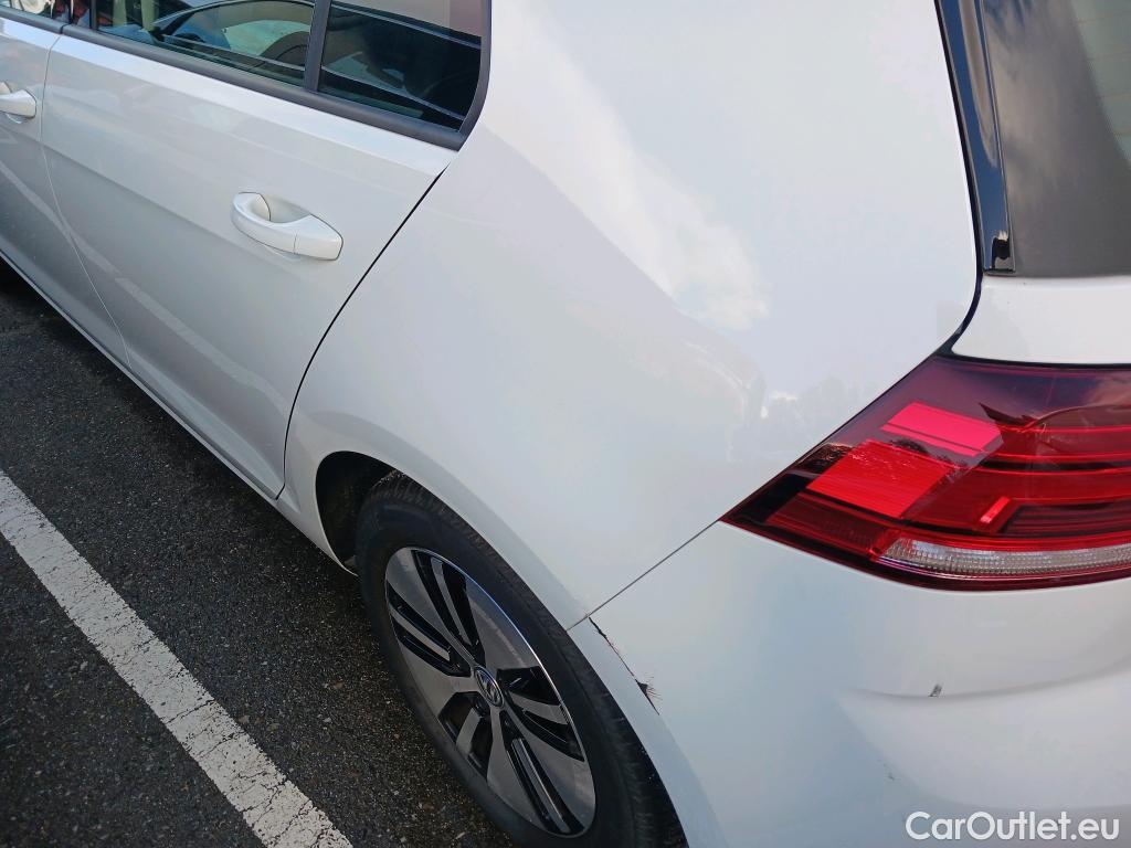  Volkswagen  Golf  VOLKSWAGEN / 2016 / 5P / berlina con portón e-ePower 110 kW (136CV) #3