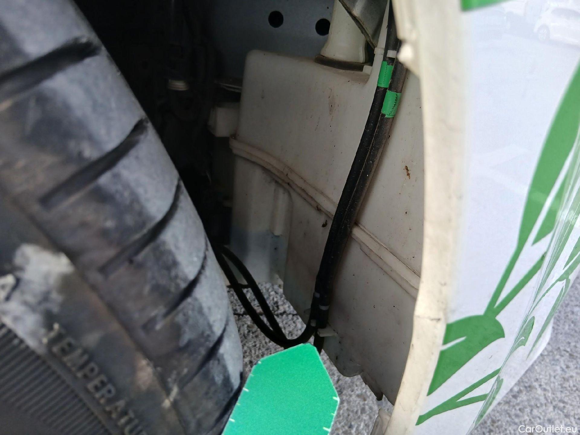  Toyota  Corolla TOYOTA  / 2019 / 5P / berlina con portón 1.8 125H BUSINESS PLUS E-CVT #45