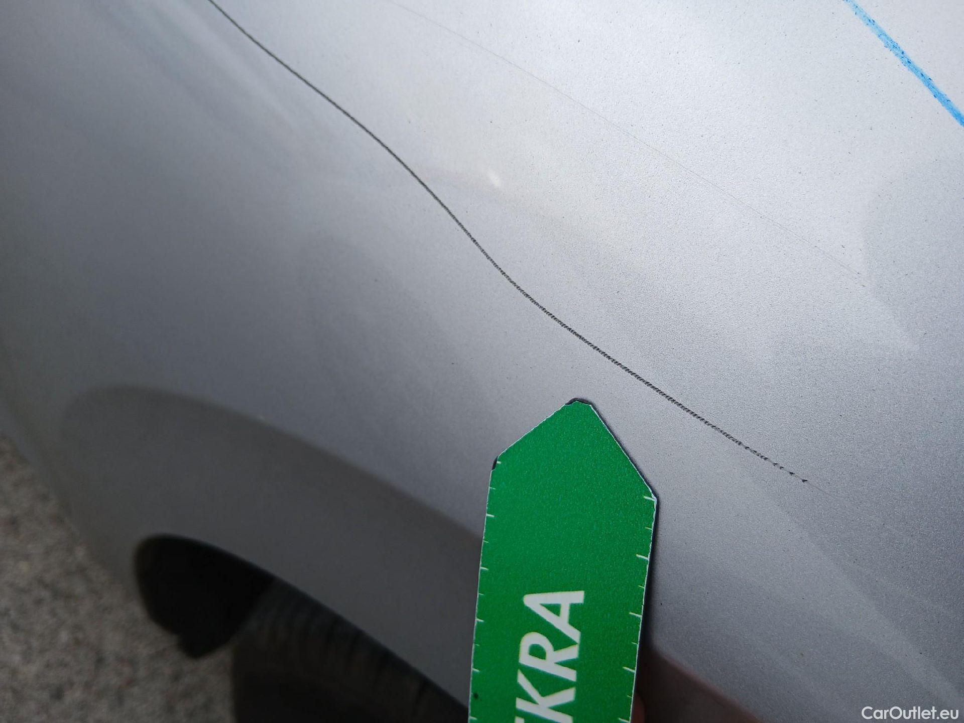  Volkswagen  Golf  VOLKSWAGEN / 2020 / 5P / familiar Life 1.0 eTSI 81kW (110CV) DSG Variant #31