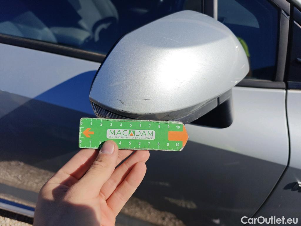  Toyota  Corolla TOYOTA  / 2019 / 5P / familiar 1.8 125H ACTIVE TECH E-CVT TOU SPORT #88