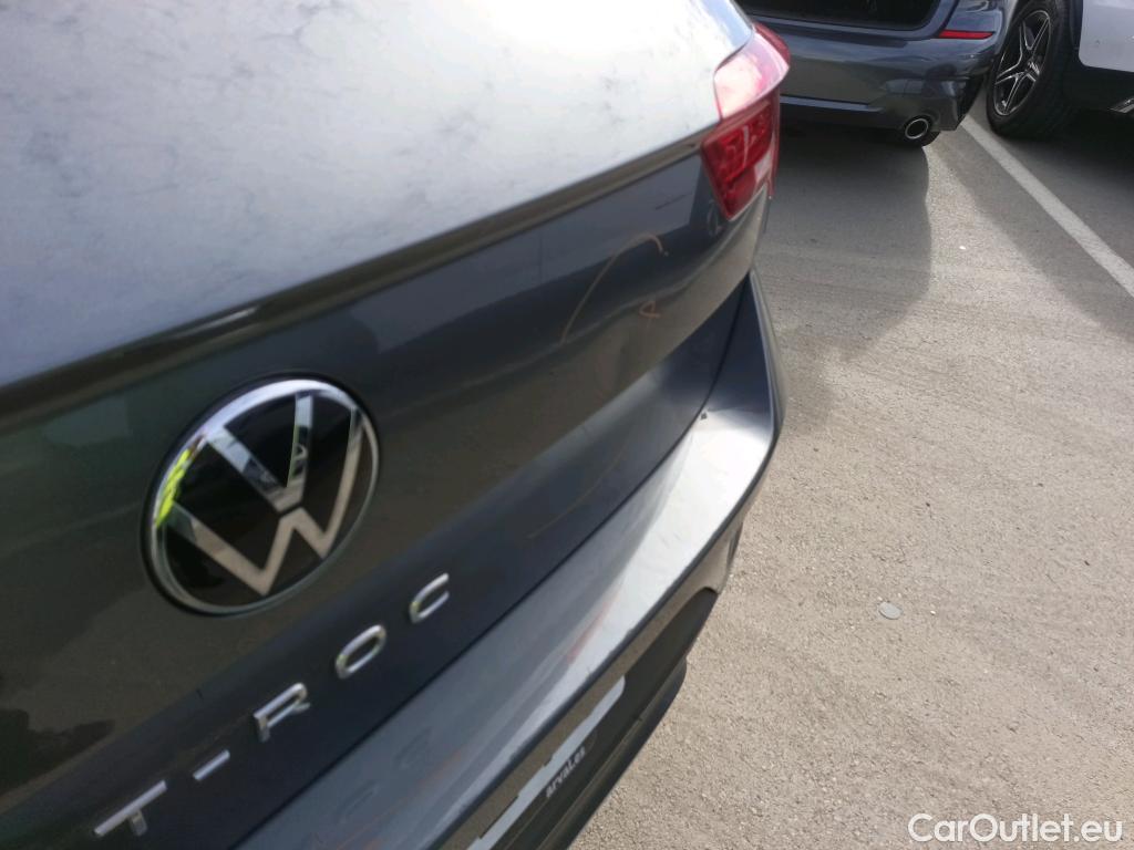  Volkswagen  T-ROC VOLKSWAGEN  / 2017 / 5P / todoterreno Advance 2.0 TDI 110kW (150CV) DSG (AC2) #3