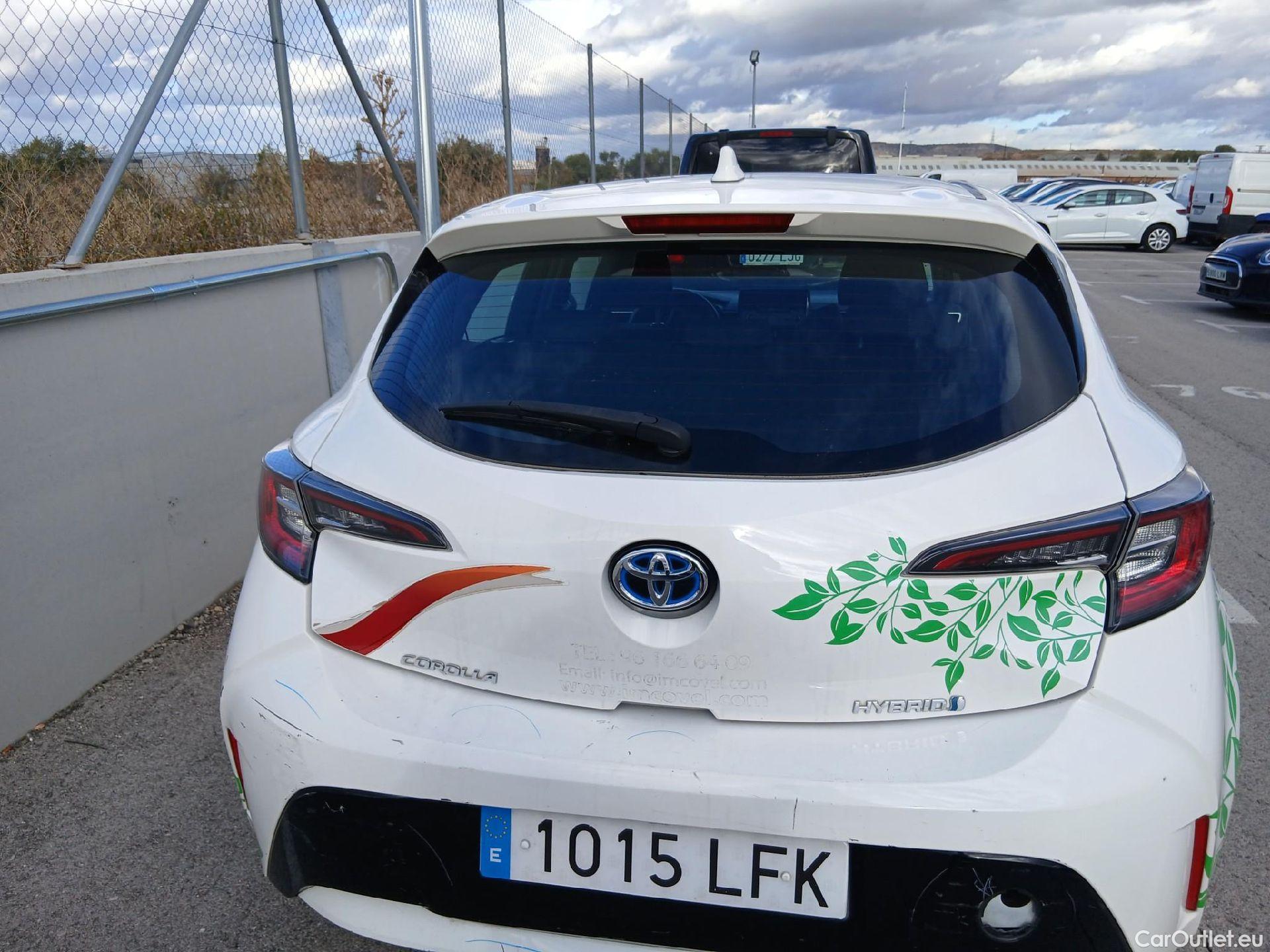  Toyota  Corolla TOYOTA  / 2019 / 5P / berlina con portón 1.8 125H BUSINESS PLUS E-CVT #29