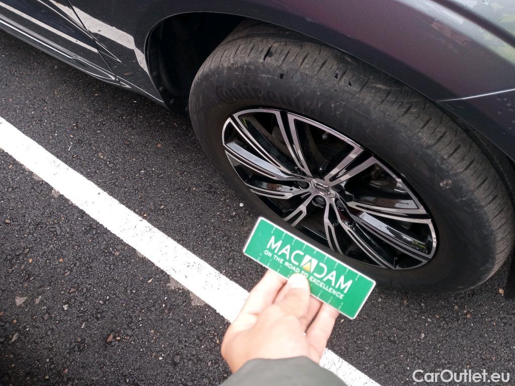  Volvo  XC60 VOLVO  / 2017 / 5P / todoterreno 2.0 T6 AWD Recharge Inscription Auto #8