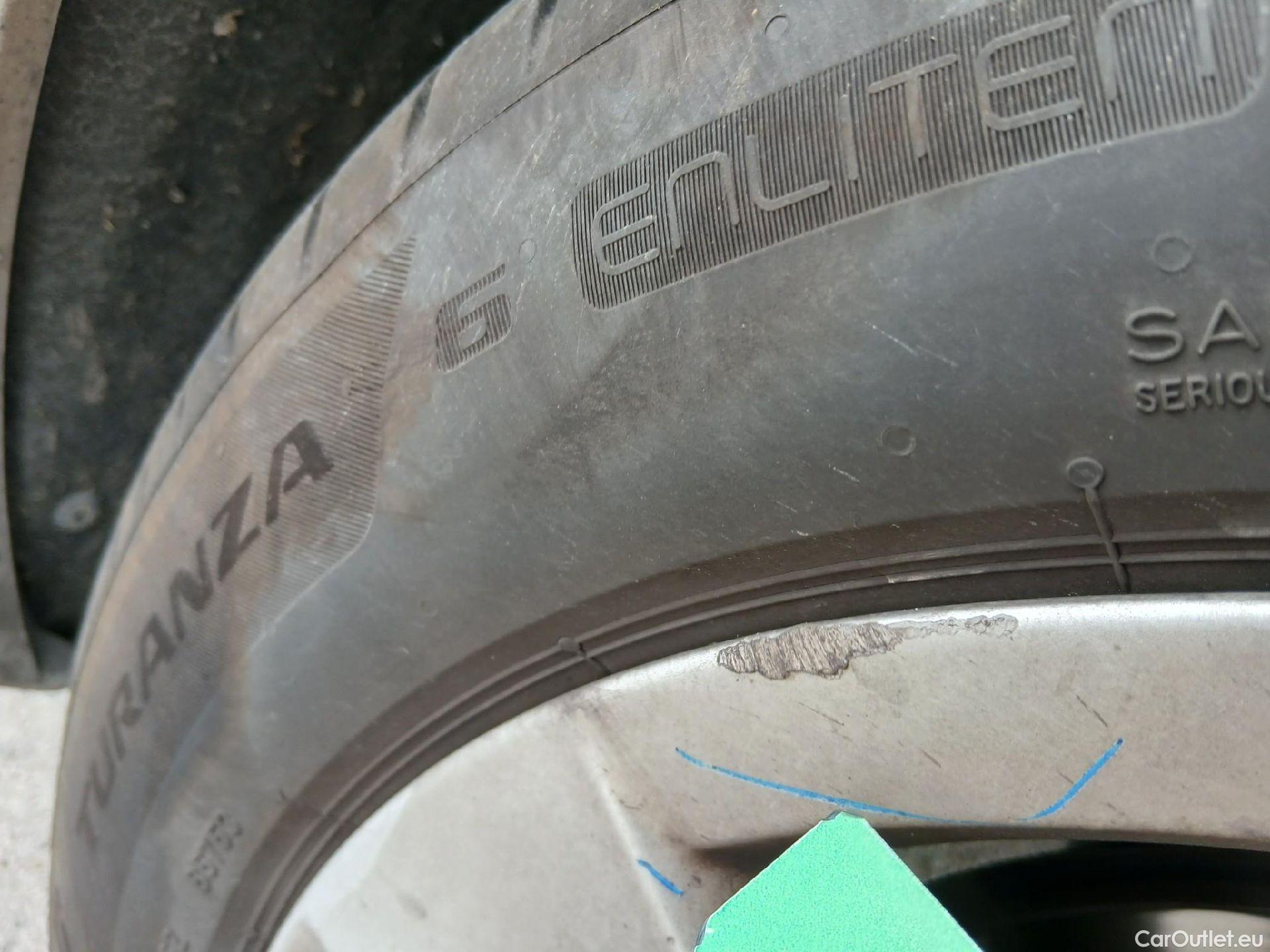  Volkswagen  Golf  VOLKSWAGEN / 2020 / 5P / familiar Life 1.0 eTSI 81kW (110CV) DSG Variant #27