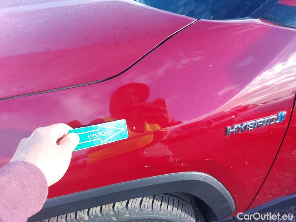  Toyota  RAV4 TOYOTA  / 2018 / 5P / todoterreno 2.5l 220H Advance #13