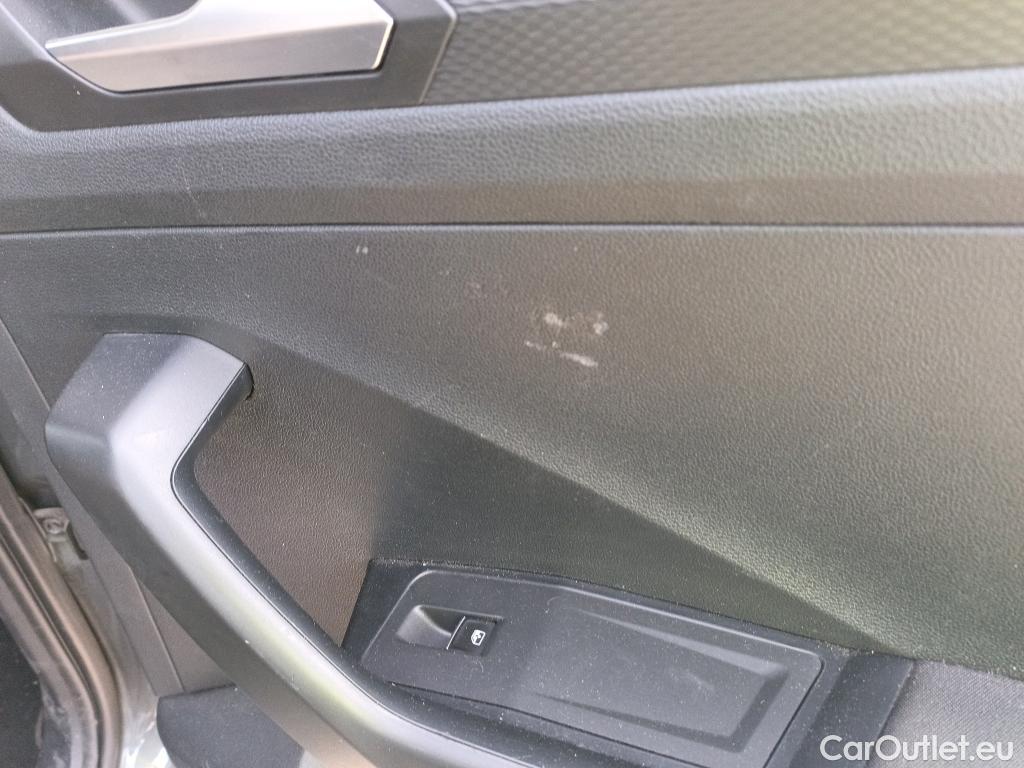  Volkswagen  T-ROC VOLKSWAGEN  / 2017 / 5P / todoterreno Advance 2.0 TDI 110kW (150CV) DSG (AC2) #14