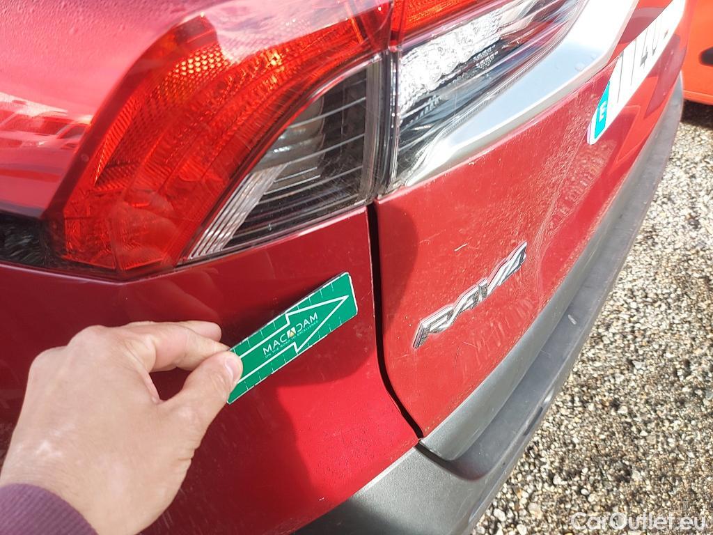  Toyota  RAV4 TOYOTA  / 2018 / 5P / todoterreno 2.5l 220H Advance #23