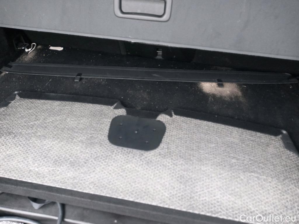  Volvo  XC60 VOLVO  / 2017 / 5P / todoterreno 2.0 T6 AWD Recharge Inscription Auto #35