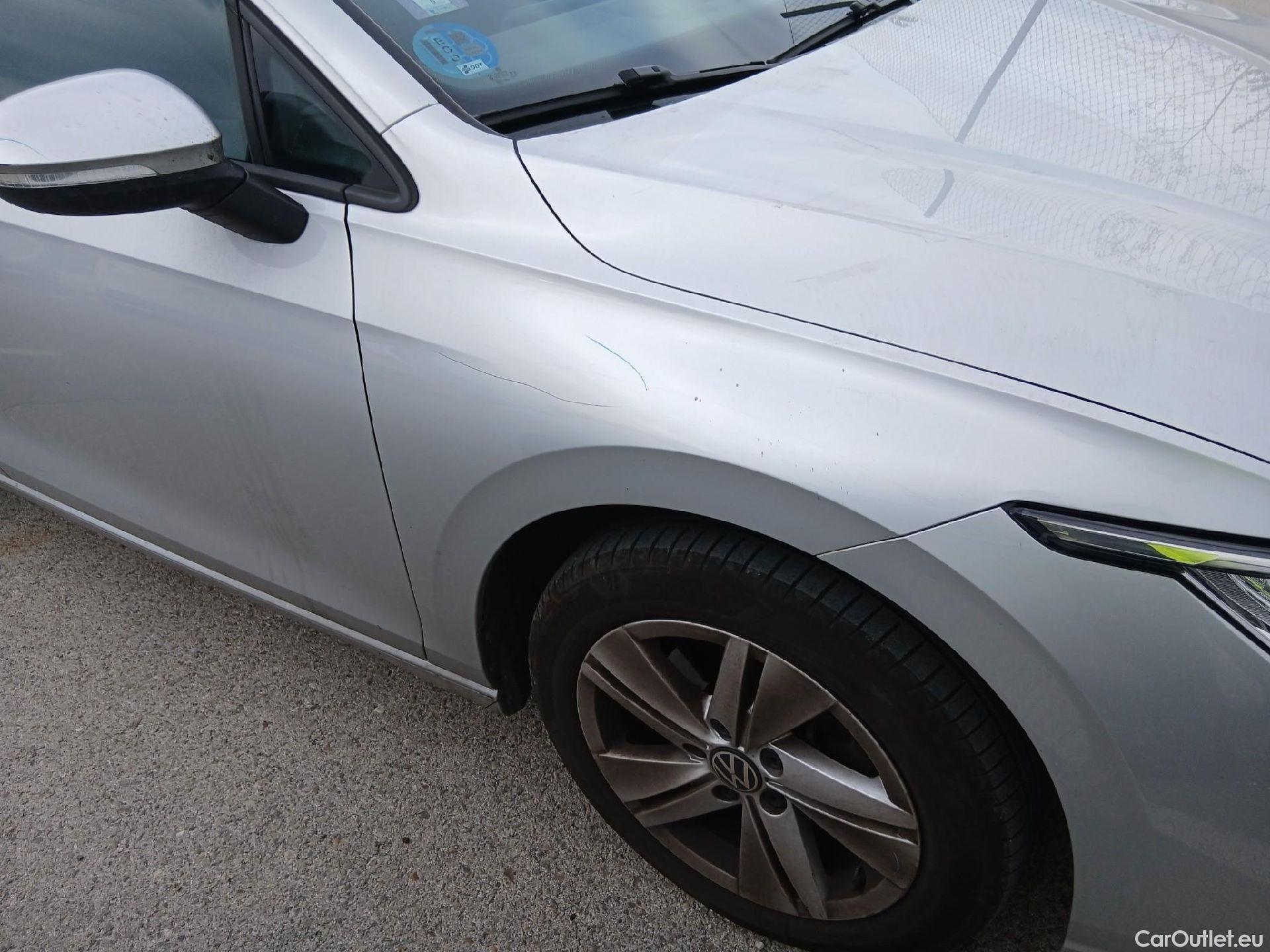  Volkswagen  Golf  VOLKSWAGEN / 2020 / 5P / familiar Life 1.0 eTSI 81kW (110CV) DSG Variant #30