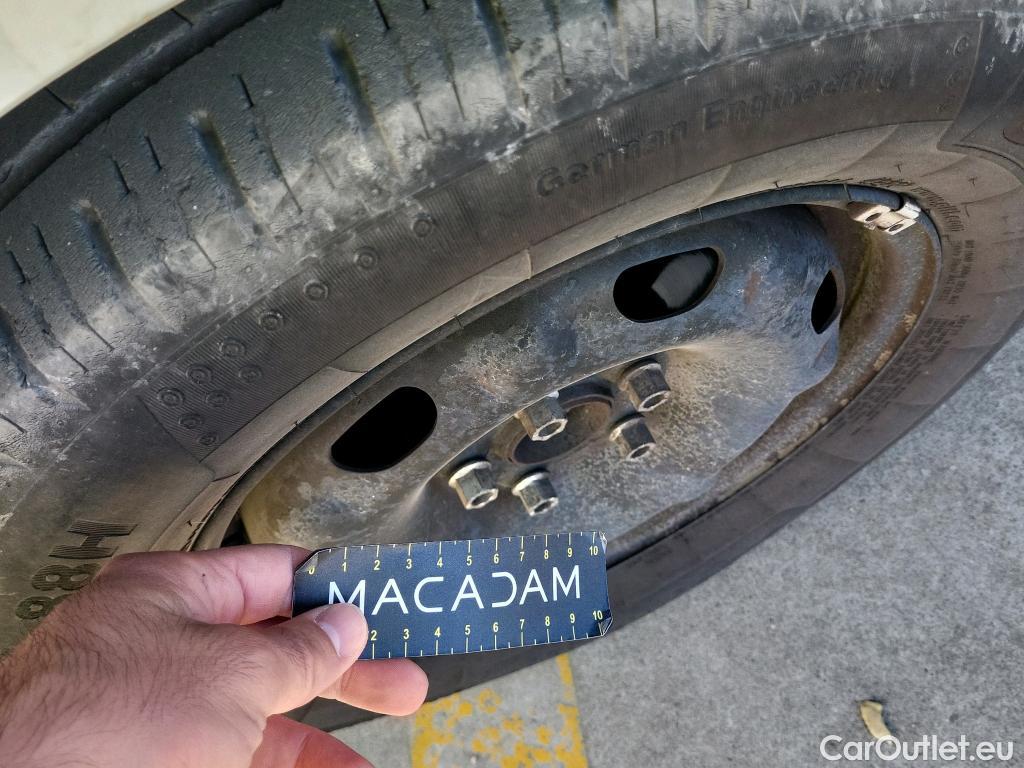  Volkswagen  Polo VOLKSWAGEN  / 2017 / 5P / berlina con portón Edition 1.0 59kW (80CV) #13