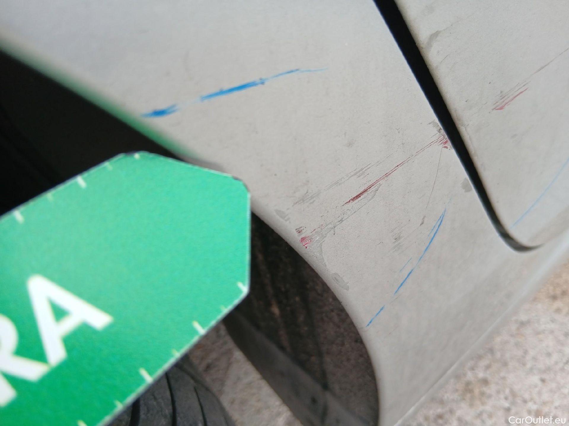  Volkswagen  Golf  VOLKSWAGEN / 2020 / 5P / familiar Life 1.0 eTSI 81kW (110CV) DSG Variant #23