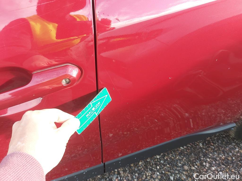  Toyota  RAV4 TOYOTA  / 2018 / 5P / todoterreno 2.5l 220H Advance #5