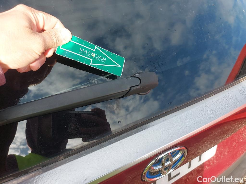  Toyota  RAV4 TOYOTA  / 2018 / 5P / todoterreno 2.5l 220H Advance #30