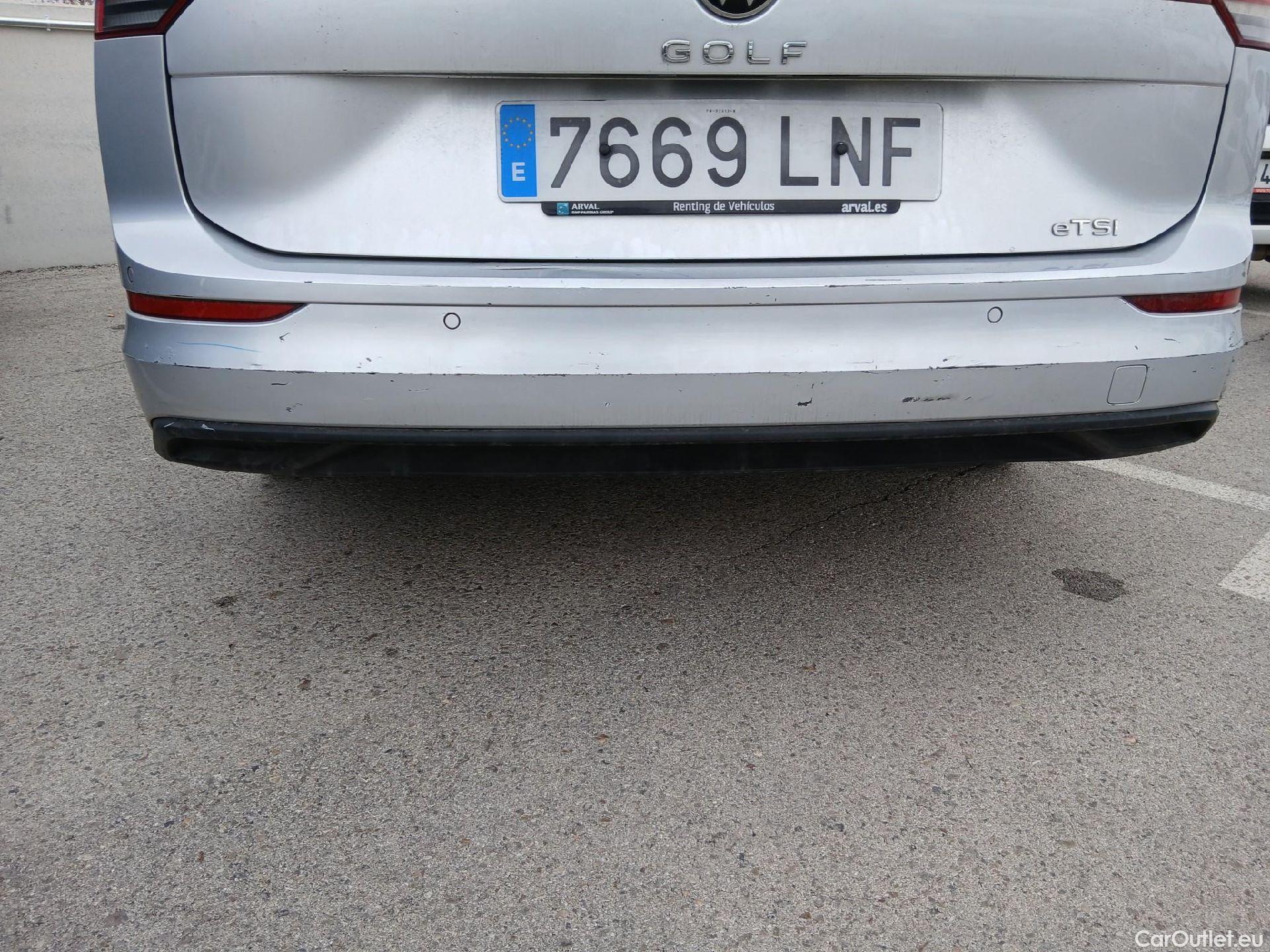  Volkswagen  Golf  VOLKSWAGEN / 2020 / 5P / familiar Life 1.0 eTSI 81kW (110CV) DSG Variant #21