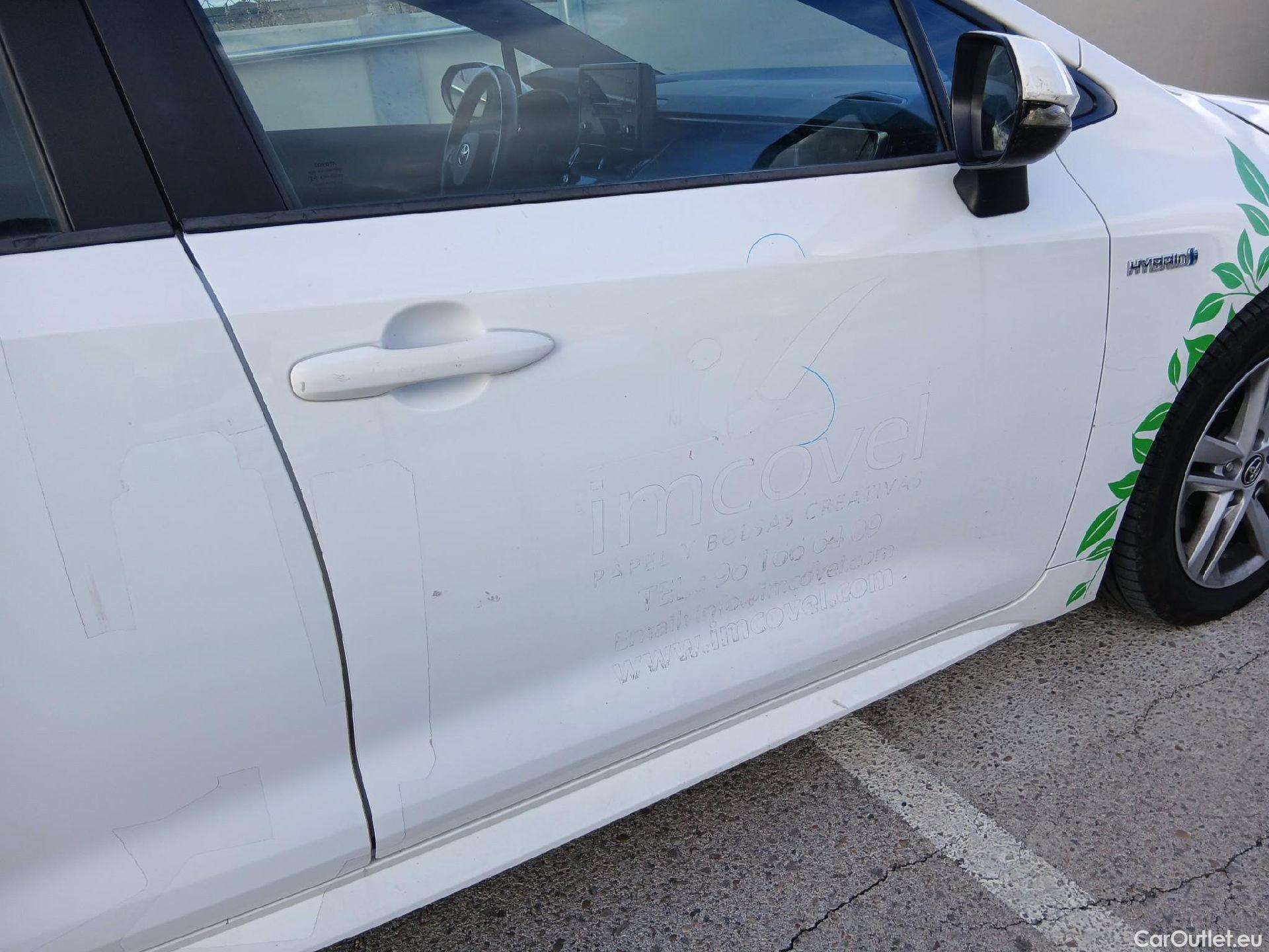  Toyota  Corolla TOYOTA  / 2019 / 5P / berlina con portón 1.8 125H BUSINESS PLUS E-CVT #38