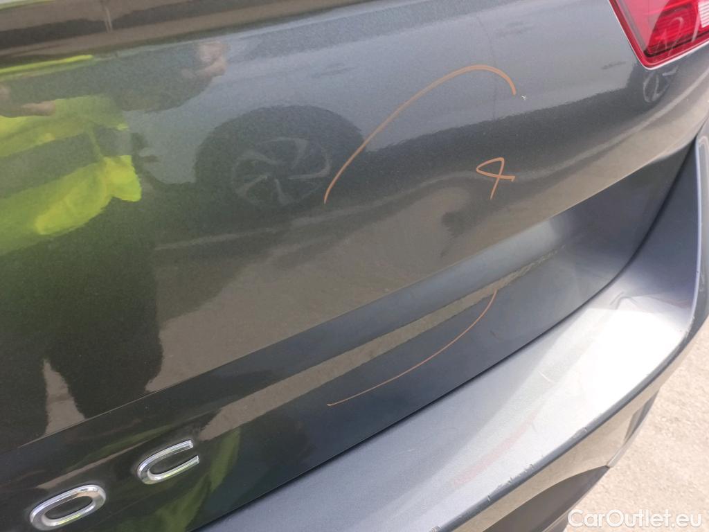  Volkswagen  T-ROC VOLKSWAGEN  / 2017 / 5P / todoterreno Advance 2.0 TDI 110kW (150CV) DSG (AC2) #4