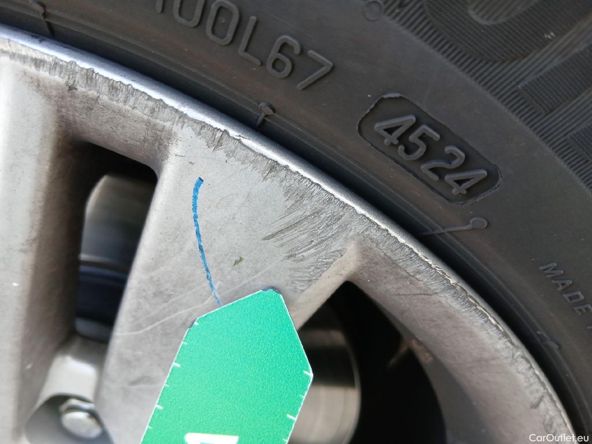  Toyota  Corolla TOYOTA  / 2019 / 5P / berlina con portón 1.8 125H BUSINESS PLUS E-CVT #14