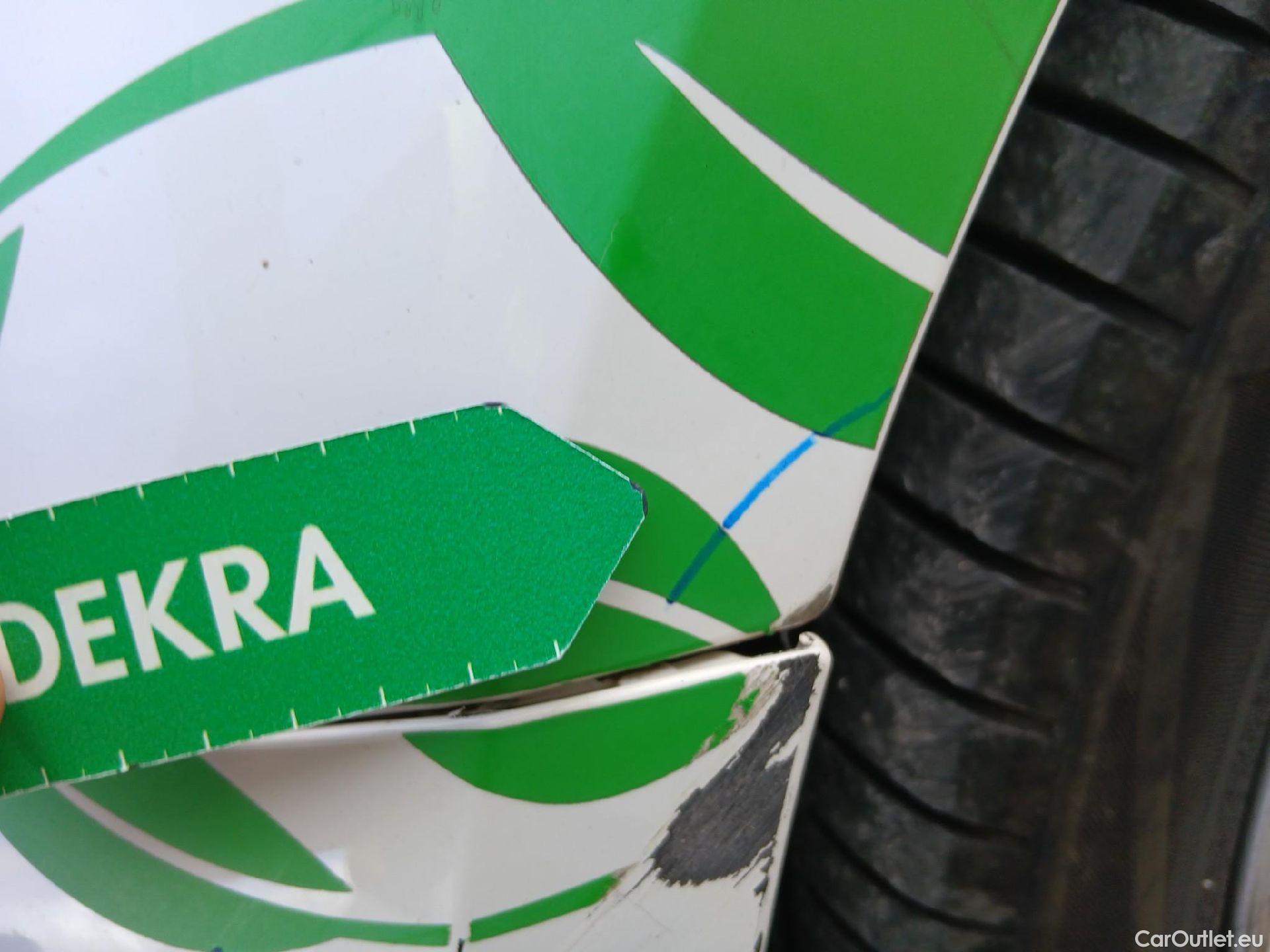  Toyota  Corolla TOYOTA  / 2019 / 5P / berlina con portón 1.8 125H BUSINESS PLUS E-CVT #11