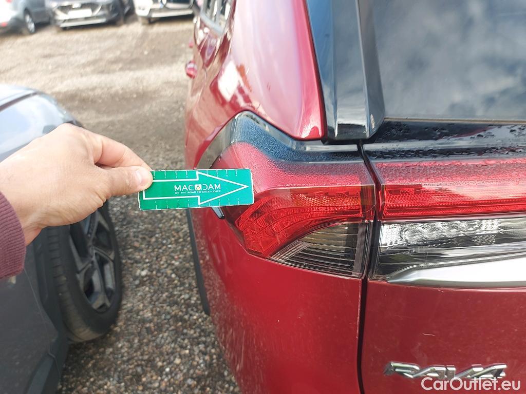  Toyota  RAV4 TOYOTA  / 2018 / 5P / todoterreno 2.5l 220H Advance #32