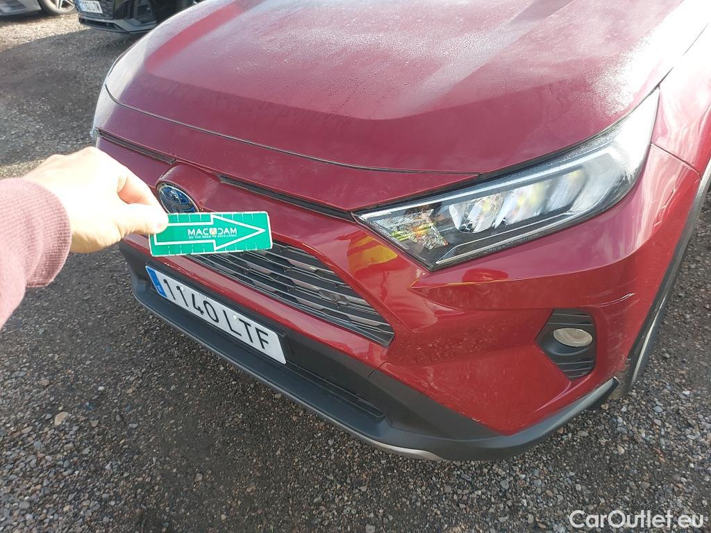  Toyota  RAV4 TOYOTA  / 2018 / 5P / todoterreno 2.5l 220H Advance #14