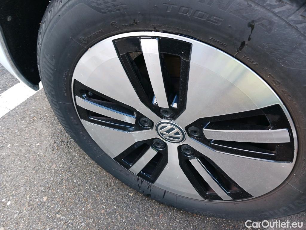  Volkswagen  Golf  VOLKSWAGEN / 2016 / 5P / berlina con portón e-ePower 110 kW (136CV) #1