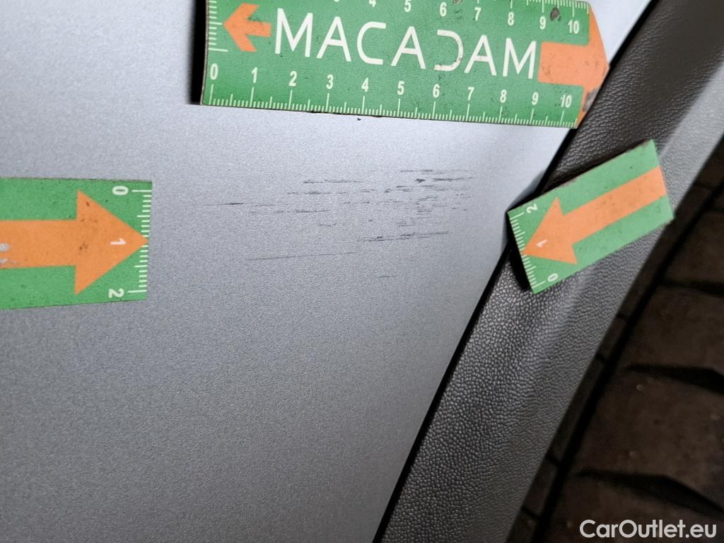  Mercedes  G-Klasee MERCEDES-BENZ GLC Coupe / 2019 / 5P / Coupé GLC 300 e AMG Line 4Matic #6