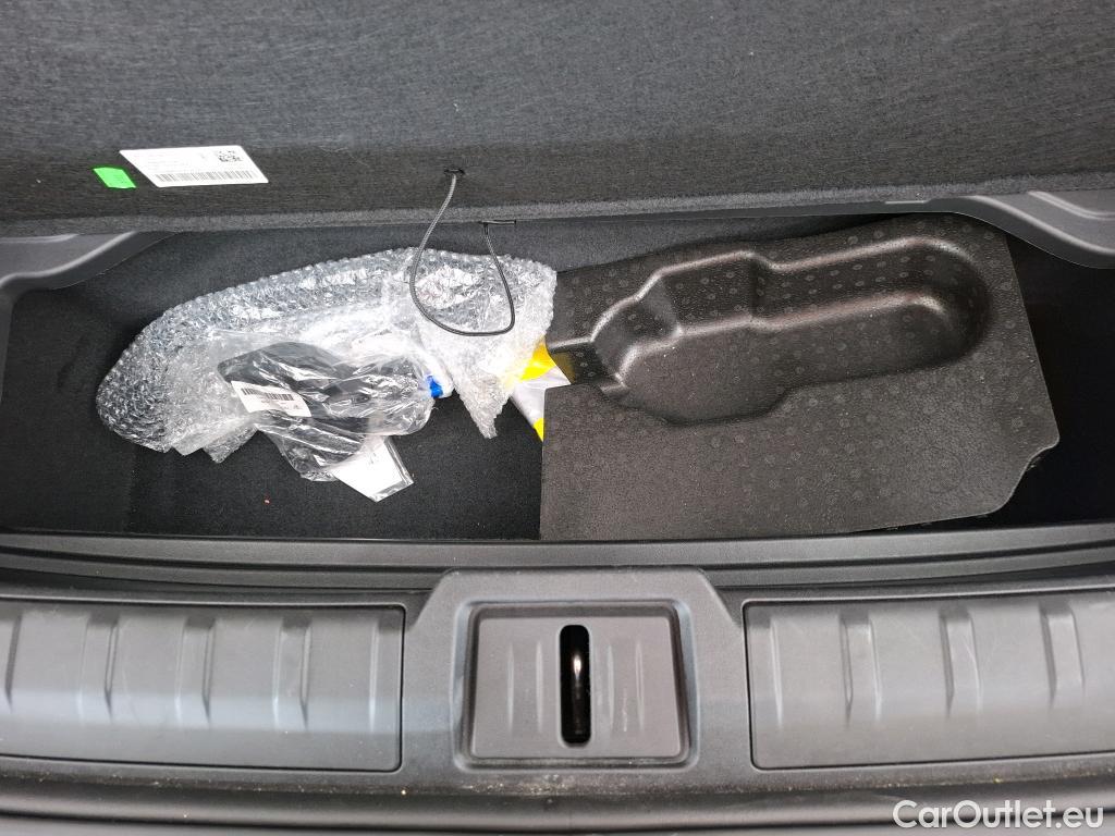  Porsche  Taycan  79kWh BVA #9