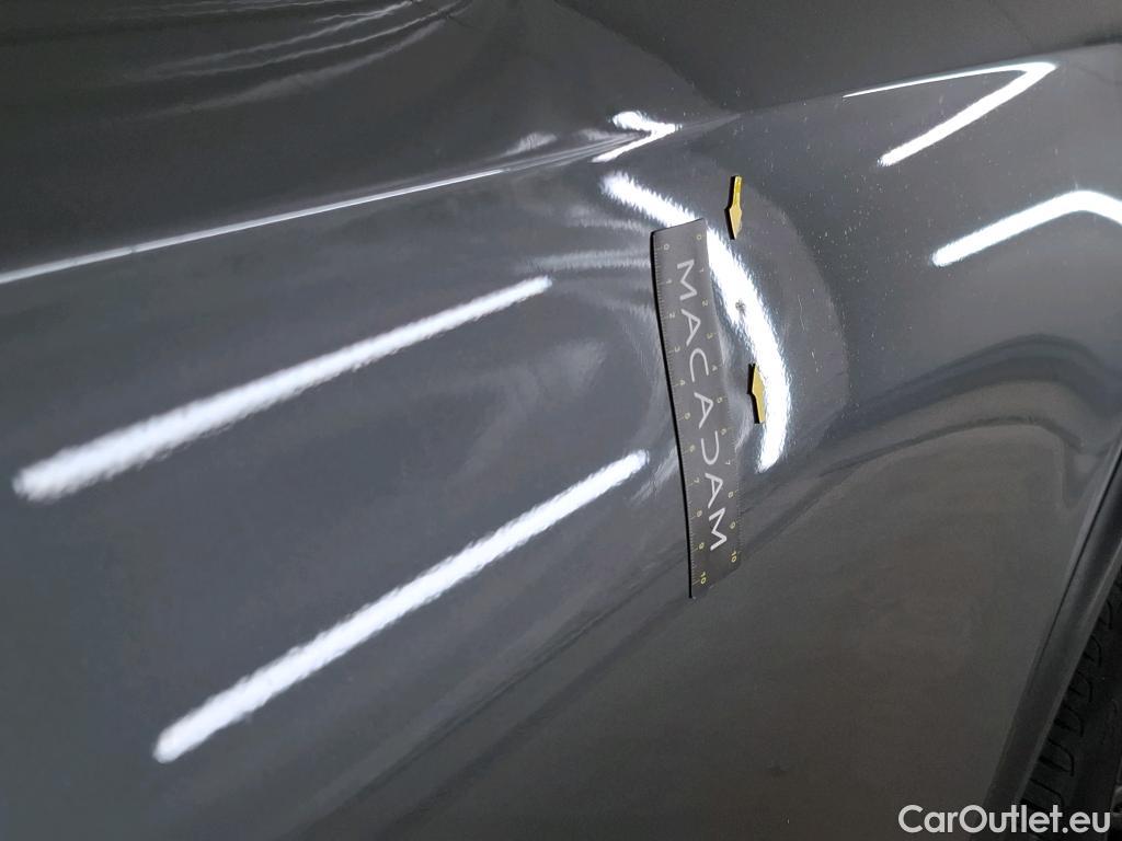  Mercedes  G-Klasee MERCEDES-BENZ GLC Coupe / 2019 / 5P / Coupé 2.0 GLC 300 E AMG LINE 4MATIC #10