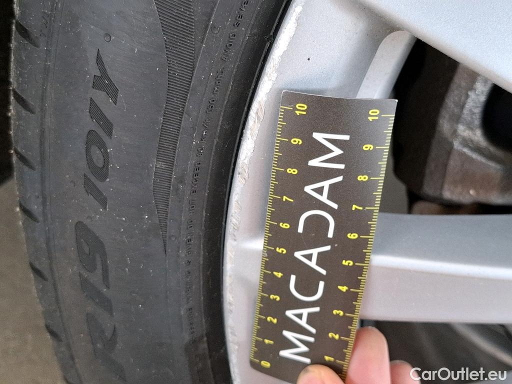  Bmw  Serie 7 BMW Série 7 Limousine 4p Berline 740Le iPerformance 326 ch Exclusive BVA8 #37