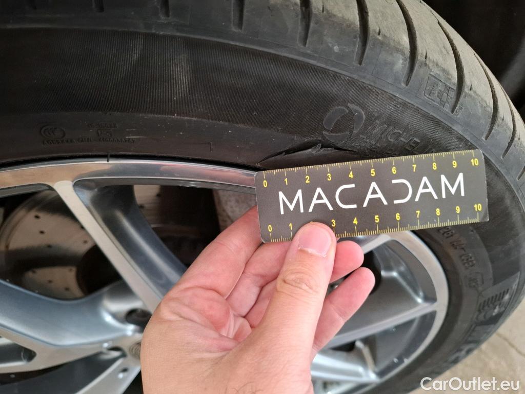  Mercedes  G-Klasee MERCEDES-BENZ GLC Coupe / 2019 / 5P / Coupé GLC 300 AMG Line 4Matic #3