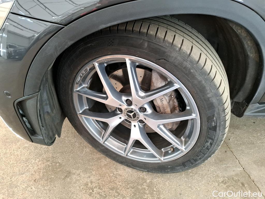  Mercedes  G-Klasee MERCEDES-BENZ GLC Coupe / 2019 / 5P / Coupé GLC 300 AMG Line 4Matic #1