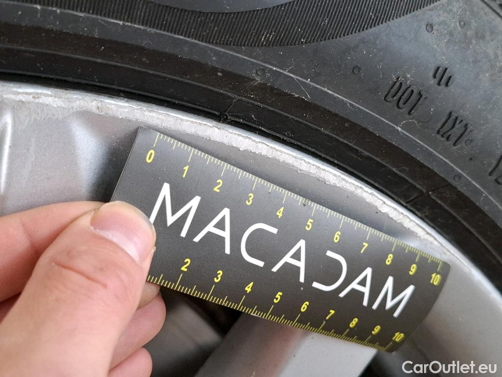  Bmw  Serie 7 BMW Série 7 Limousine 4p Berline 740Le iPerformance 326 ch Exclusive BVA8 #39