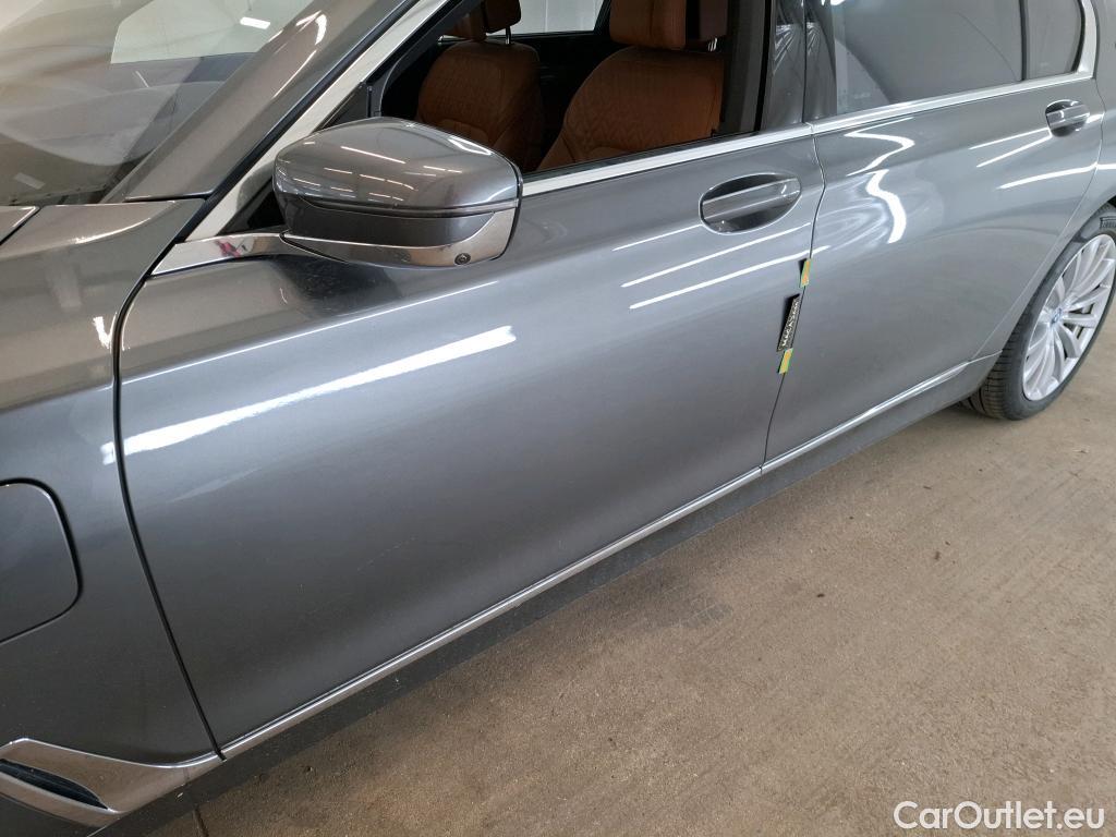  Bmw  Serie 7 BMW Série 7 Limousine 4p Berline 740Le iPerformance 326 ch Exclusive BVA8 #55