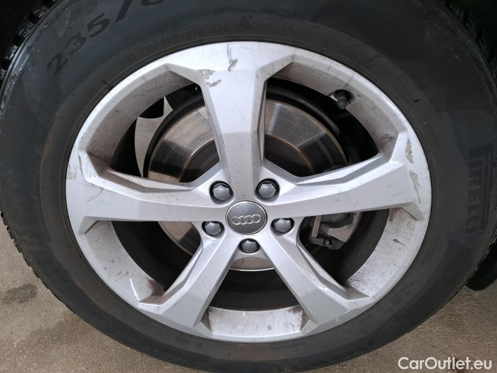  Audi  Q5  50 TFSI e quattro design luxe 2.0 TFSI 300CV BVA7 E6dT #40