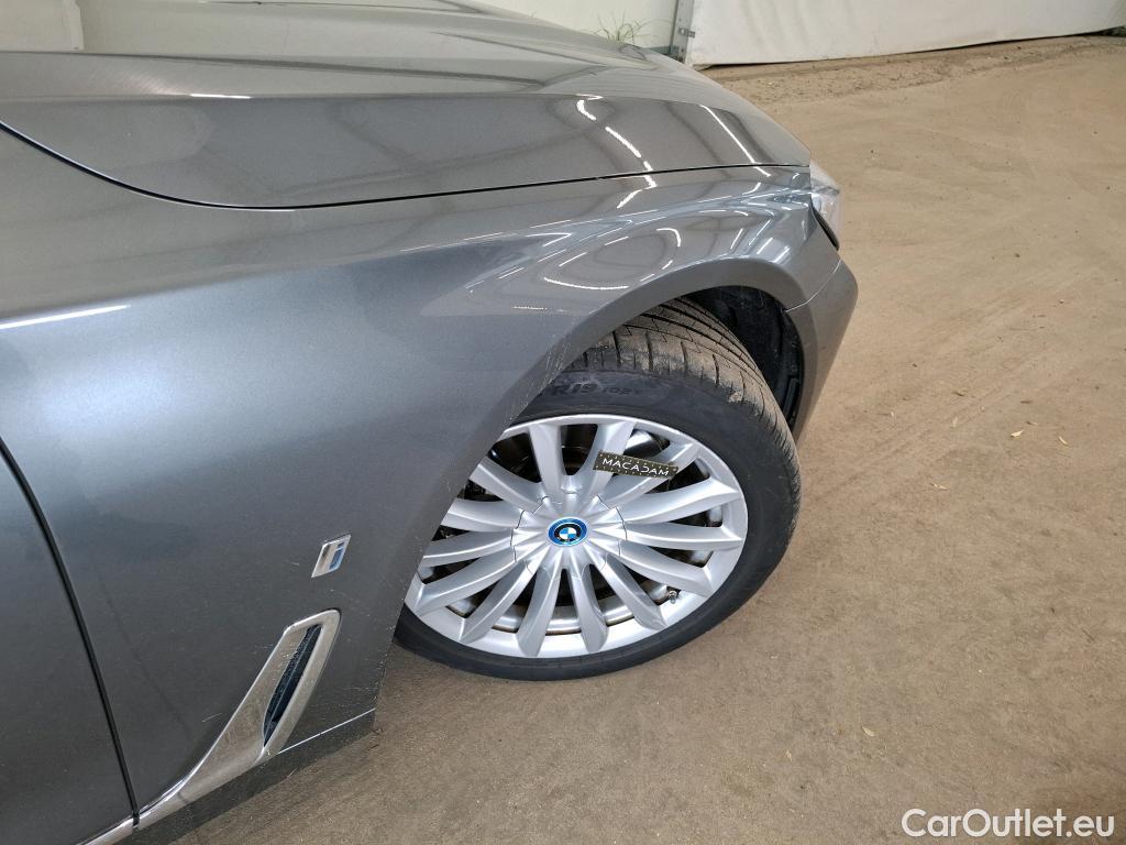  Bmw  Serie 7 BMW Série 7 Limousine 4p Berline 740Le iPerformance 326 ch Exclusive BVA8 #4