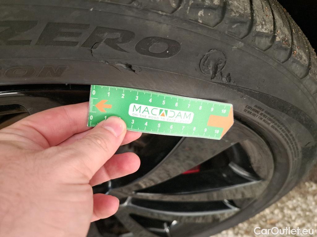  Land Rover  Range Rover Sport LAND ROVER  / 2022 / 5P / SUV P510e - First Edition Dynamic #2