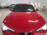  Alfa Romeo   STELVIO ALFA ROMEO / 2017 / 5P / SUV 2.2 TD 190 CV SUPER BUSINESS AT8 Q4 #32
