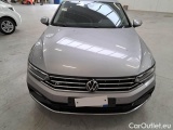  Volkswagen  Passat VOLKSWAGEN  / 2019 / 5P / STATION WAGON VAR. 2.0TDI SCR EVO 110KW BUSINESS DSG #24