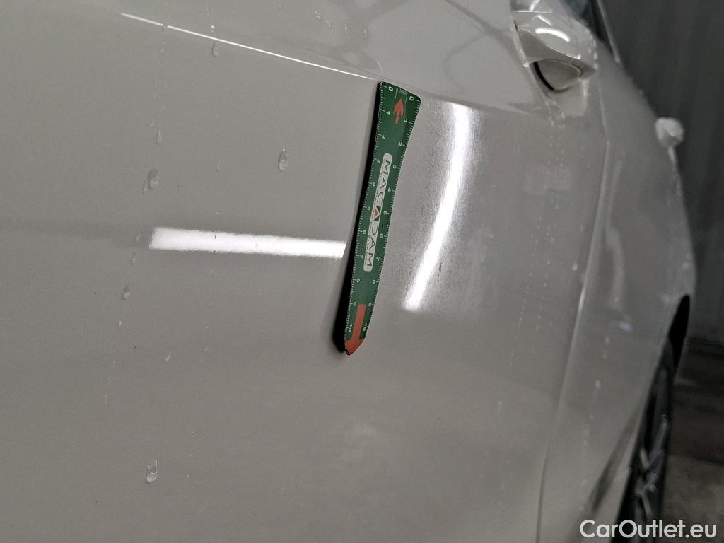  Bmw  Serie 1 BMW Série 1 / 2019 / 5P / Berline 116i DKG7 Business Design #4