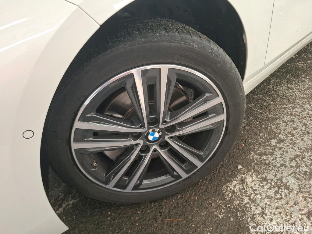  Bmw  Serie 1 BMW Série 1 / 2019 / 5P / Berline 116i DKG7 Business Design #5