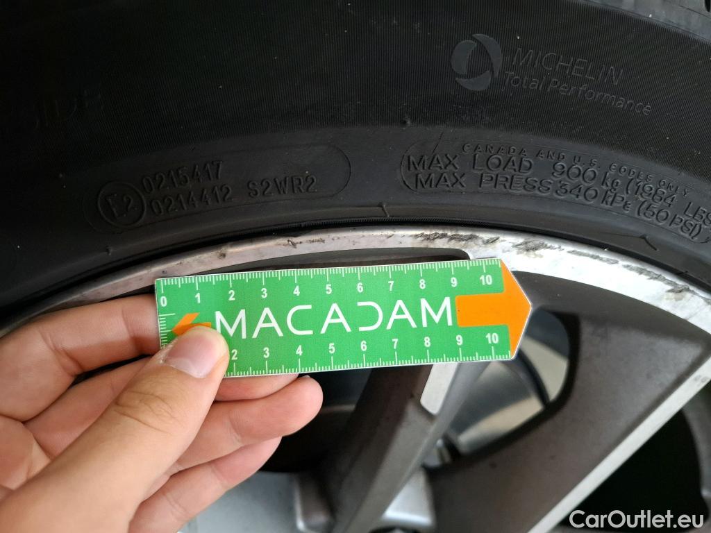  Audi  Q3 AUDI  Sportback / 2019 / 5P / SUV 35 TDI 150 S TRONIC S EDITION(SL) #9