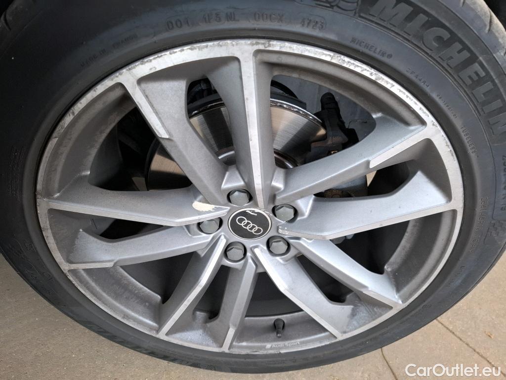  Audi  Q3 AUDI  Sportback / 2019 / 5P / SUV 35 TDI 150 S TRONIC S EDITION(SL) #19