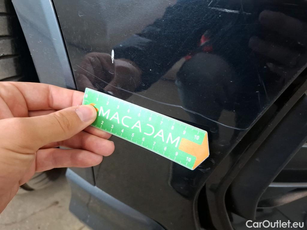  Audi  Q3 AUDI  Sportback / 2019 / 5P / SUV 35 TDI 150 S TRONIC S EDITION(SL) #4