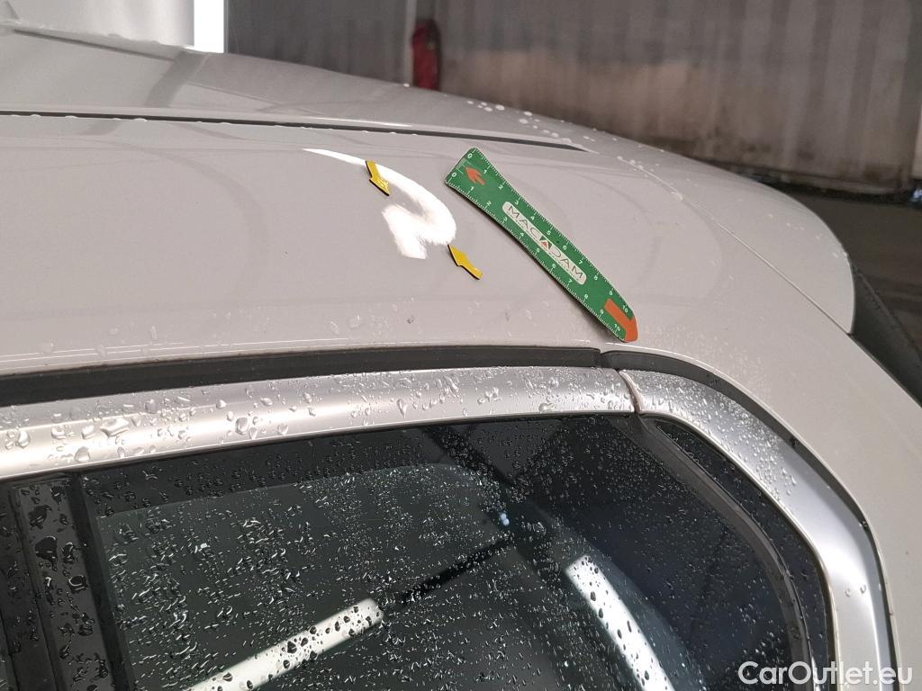  Bmw  Serie 1 BMW Série 1 / 2019 / 5P / Berline 116i DKG7 Business Design #8