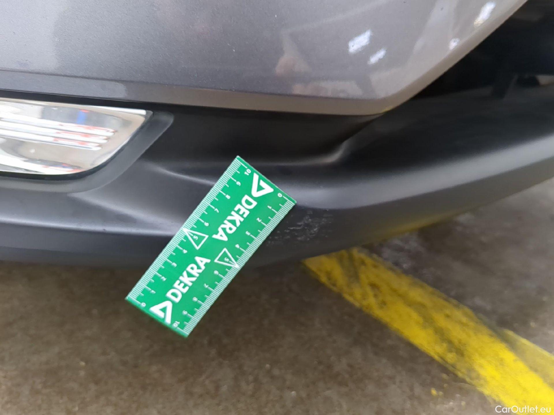  Nissan  Qashqai NISSAN  / 2017 / 5P / Crossover 1.3 DIG-T 160 DCT Tekna #17